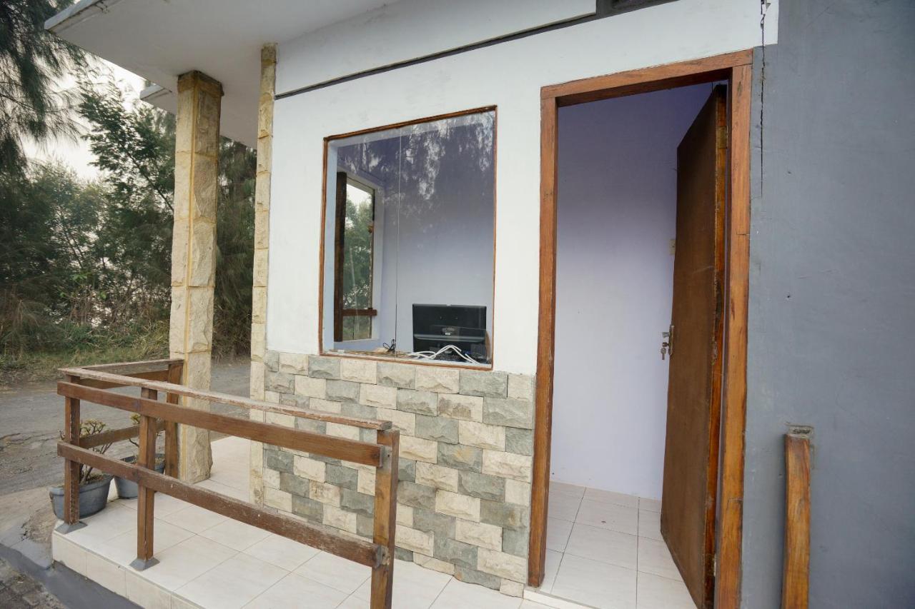 Oyo 2120 Pieter Homestay Bromo Probolinggo Exterior foto